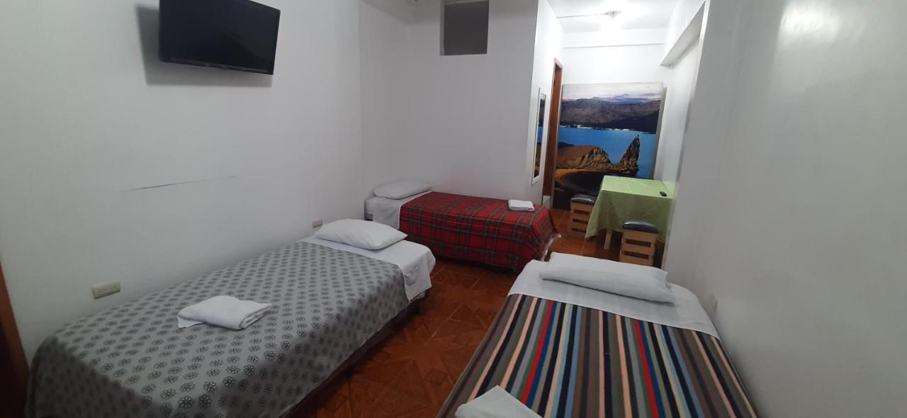 Hostal Miconia プエルトアヨラ エクステリア 写真