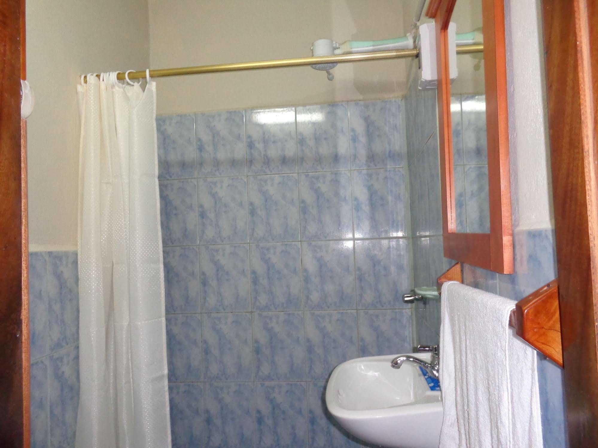 Hostal Miconia プエルトアヨラ エクステリア 写真